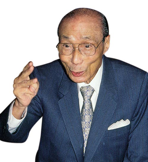 邵逸夫已過(guò)100歲，身體還算不錯(cuò)