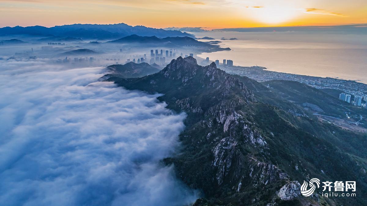 高清：遇見最美青島 平流霧下浮山宛入仙境