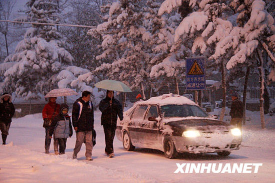 我國將出現(xiàn)大范圍雨雪降溫天氣局地降溫超10℃