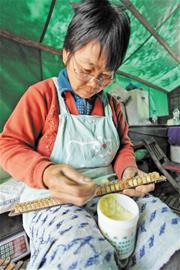 青島櫸林山野蜜純靠化學(xué)添加劑 大米糖漿勾兌竟達(dá)歐盟標(biāo)準(zhǔn)