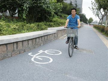 海爾路自行車道開通一月 明年將騎車進(jìn)嶗山