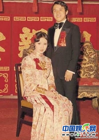 娛樂圈明星夫妻珍貴結(jié)婚照曝光