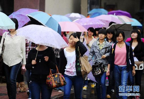 我國多地現降溫降雨天氣 一場秋雨一場寒