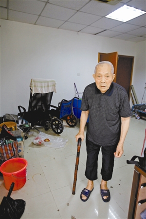 98歲抗戰(zhàn)老兵無固定住所 因外地戶口無法享優(yōu)撫