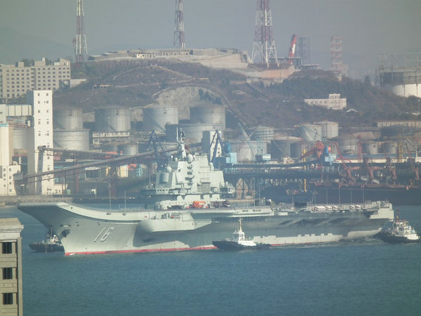 資料圖：遼寧艦入列后首次完成出海測試。