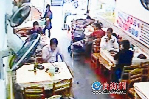 福建一名男子吃霸王餐后假裝吐血獲店家賠償(圖)