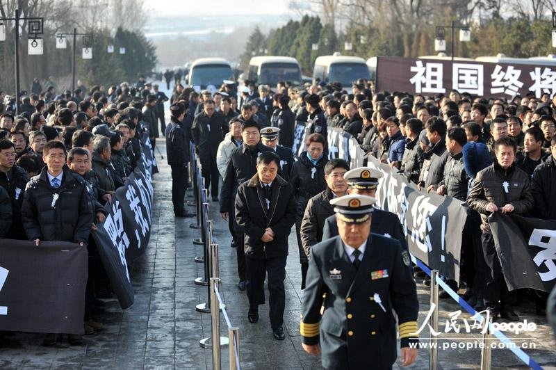 殲15總負(fù)責(zé)人羅陽(yáng)遺體告別儀式舉行