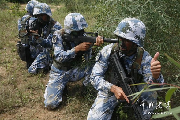 中國海軍陸戰(zhàn)隊生存訓(xùn)練直擊