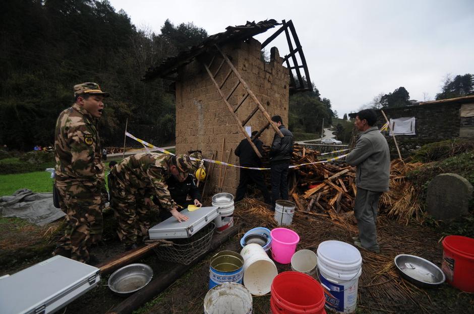 貴州5男孩烤煙棚中窒息身亡