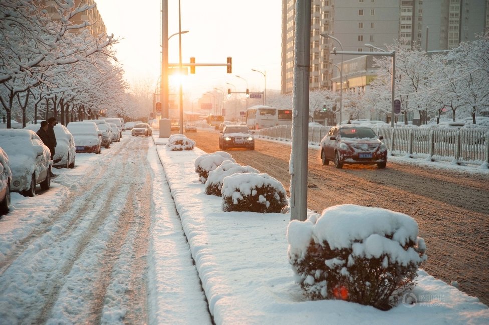 2013年3月20日早晨，降雪后的北京，全城銀裝素裹