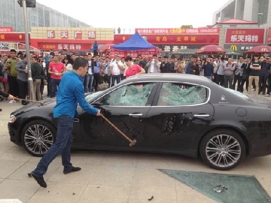 獨家:車展今開幕 車主怒砸瑪莎拉蒂維權(quán)(組圖)