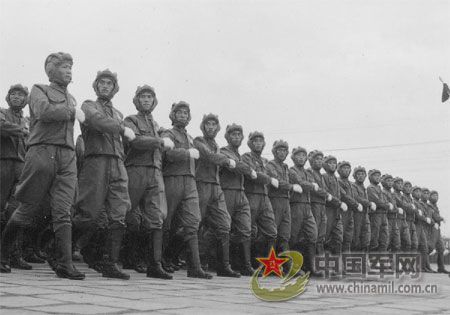 1954年國慶閱兵 受閱部隊編成出現(xiàn)新變化