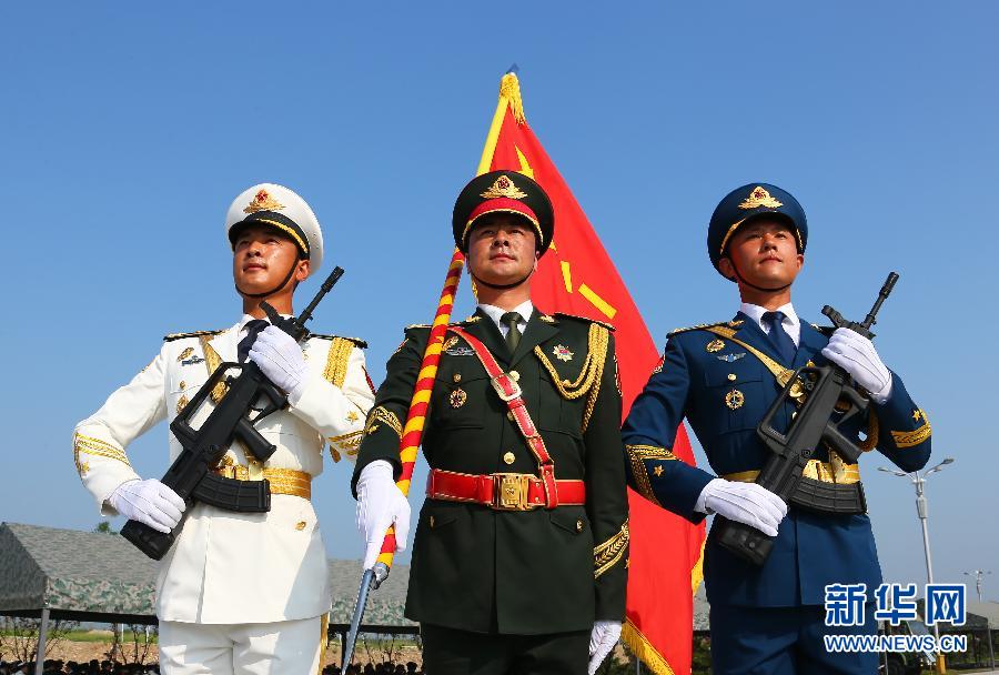 濃縮輝煌戰(zhàn)史　傳承英雄血脈——走進(jìn)勝利日大閱兵徒步方隊