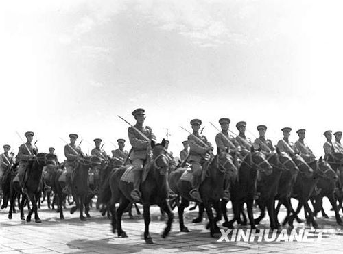 1953年國慶閱兵 人民軍隊正規(guī)化建設的成果展示