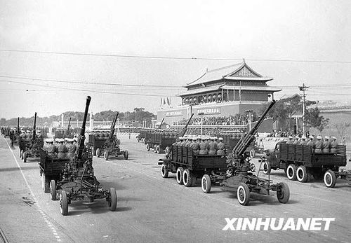 1953年國慶閱兵 人民軍隊正規(guī)化建設的成果展示