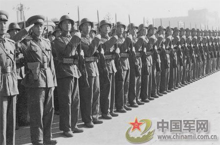 1959年國慶 逢十大閱兵盛況空前(組圖)